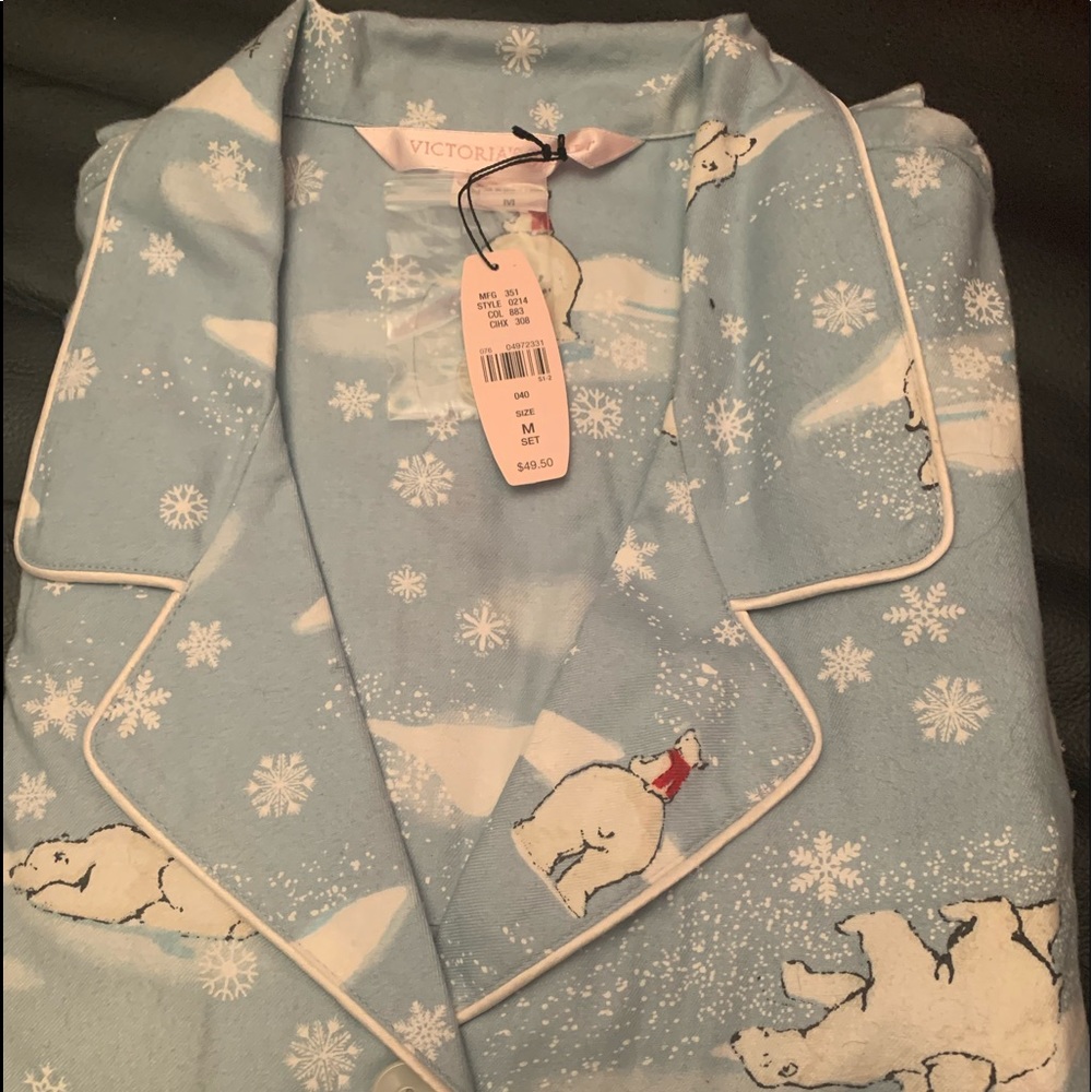 Victoria’s Secret pajama set